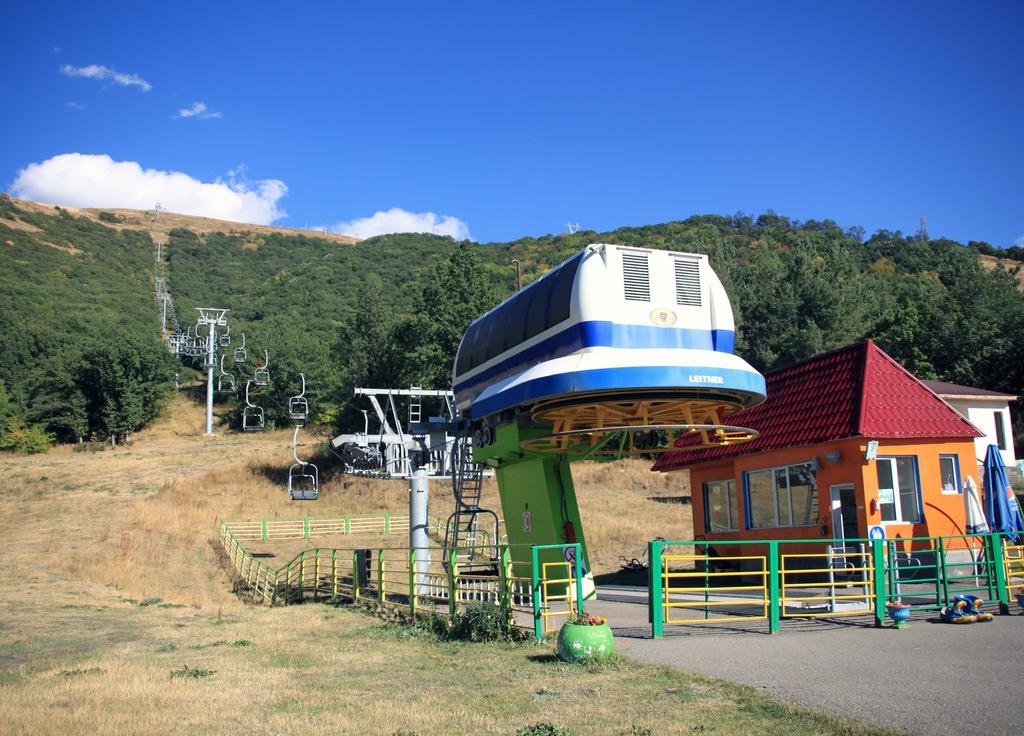 арарат Курортный комплекс 3*